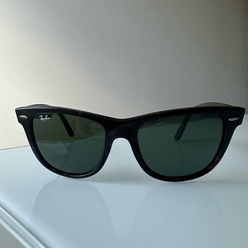 Ray-Ban Wayfarer Sunglasses